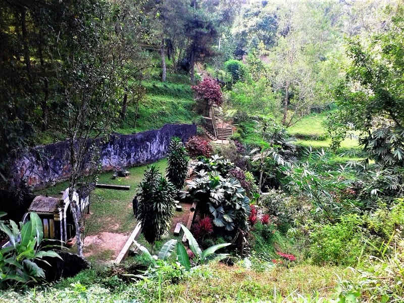 Taman Bunga Goa Kiskendo