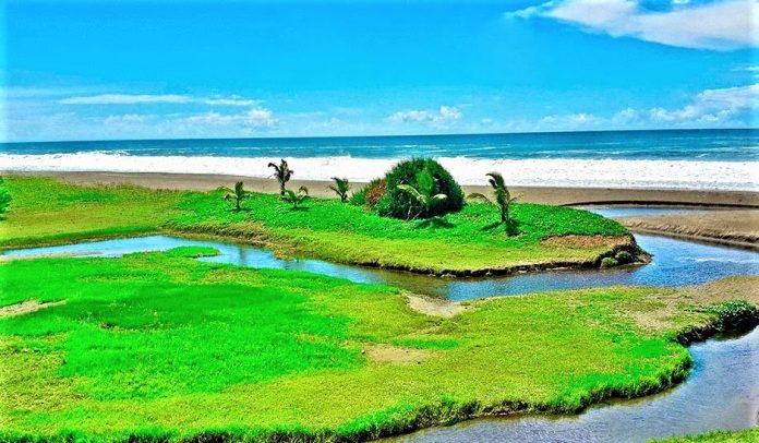 Pantai Bopong