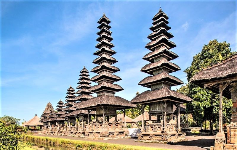 Wisata Pura di Bali