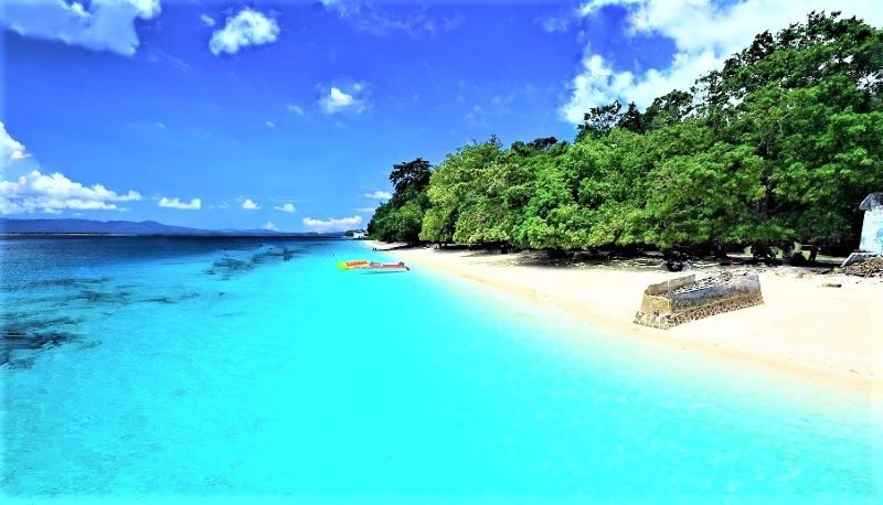 Pantai-Pantai di Maluku
