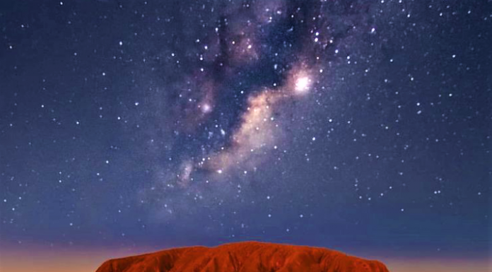 Ayers Rock, Wisata di Australia yang Unik dan Penuh Magic Ayers Rock