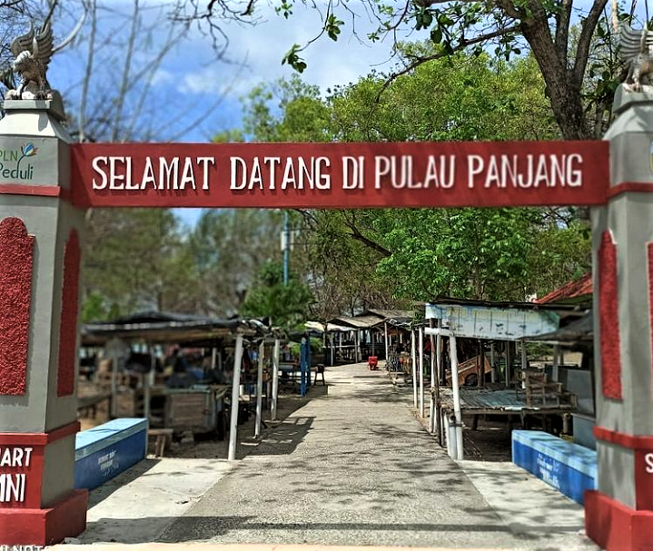 Menyusuri Keindahan Pulau Panjang, Jepara