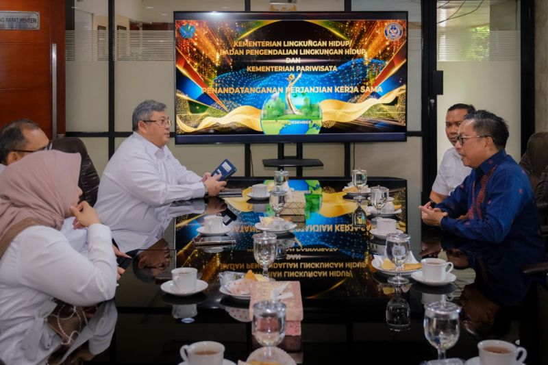 Kemenpar–KemenLH Perkuat Pendampingan Manajemen Lingkungan bagi Industri Pariwisata