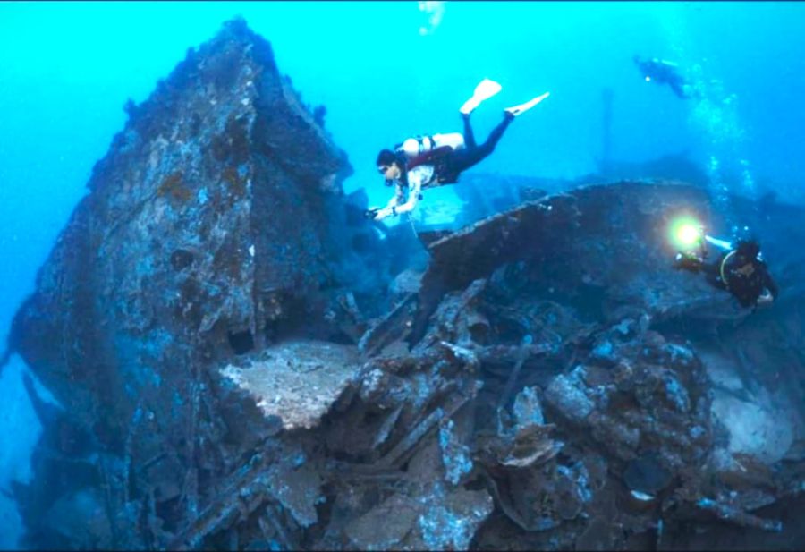 Pesona Eksotis Pantai ‘Sejarah’ Rorasa