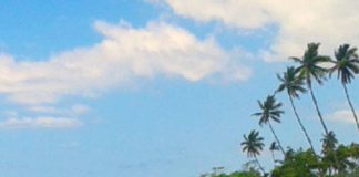 Pesona Eksotis Pantai ‘Sejarah’ Rorasa Pesona Eksotis Pantai ‘Sejarah’ Rorasa