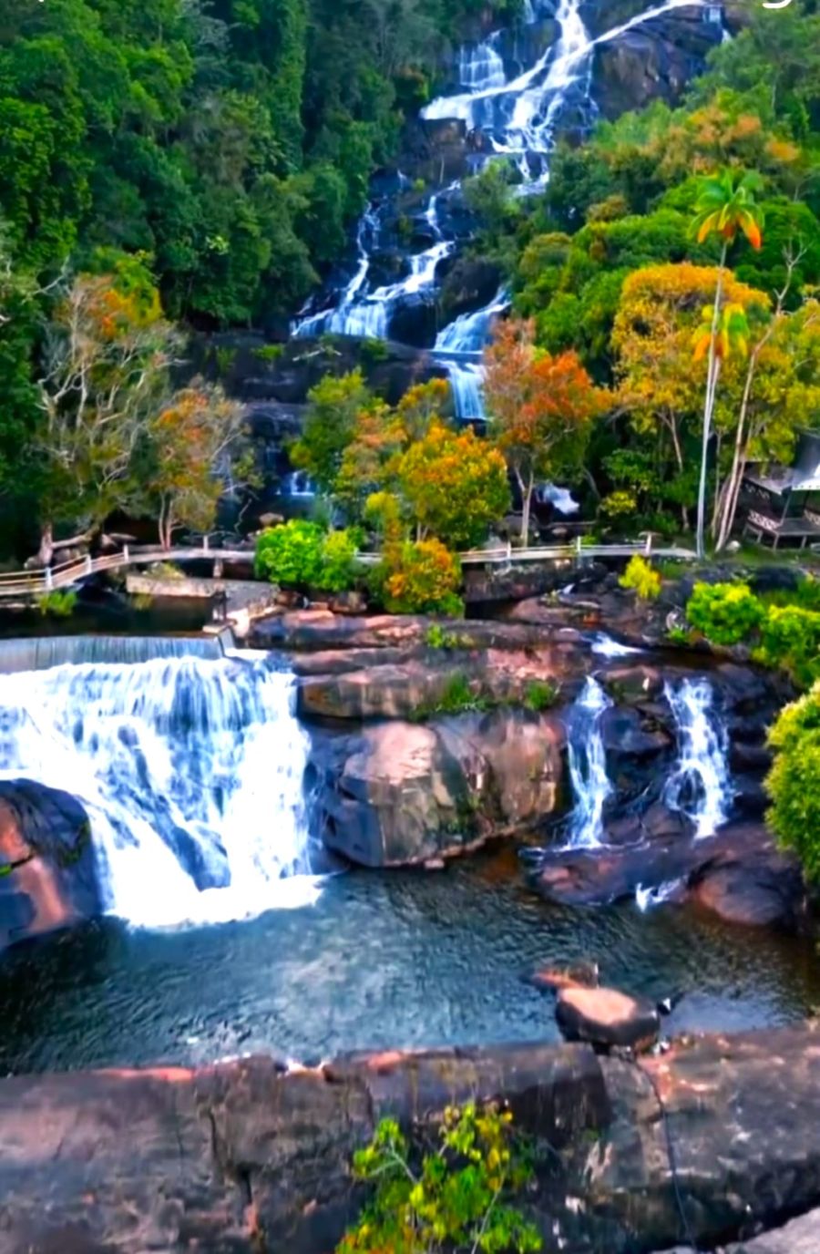 Air Terjun Temburun, Sensasi 7 Undakan yang Menakjubkan
