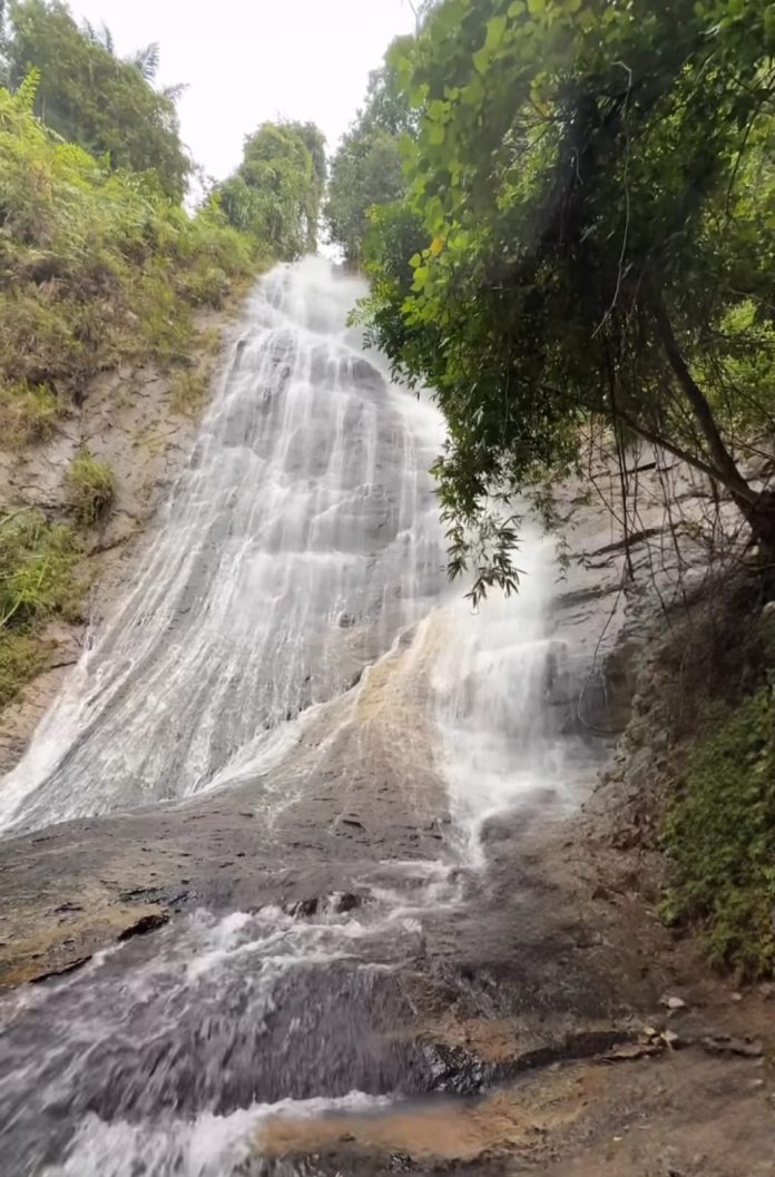 Curug Cikumpay, Surga Tersembunyi di Kabupaten Lebak - Banten