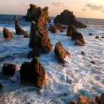 Sensasi Unik Menikmati Pantai Gigi Hiu Sensasi Unik Menikmati Pantai Gigi Hiu