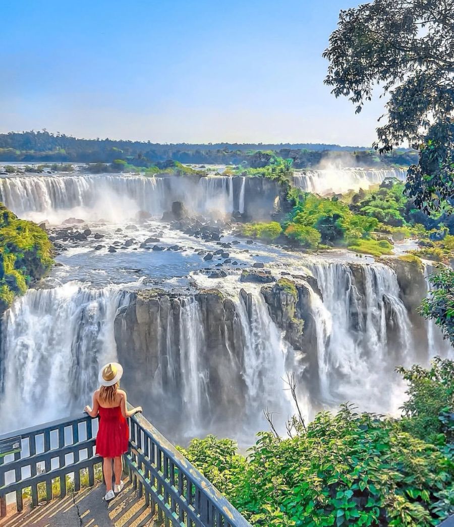 Menikmati Sensasi Keseruan Air Terjun Iguazu